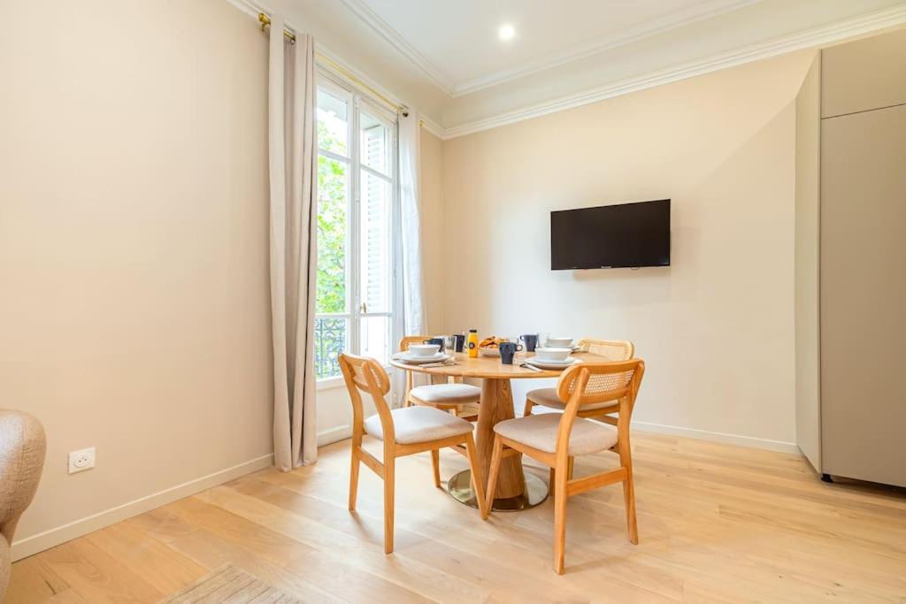 Neuf Quartier Pereire Appartamento