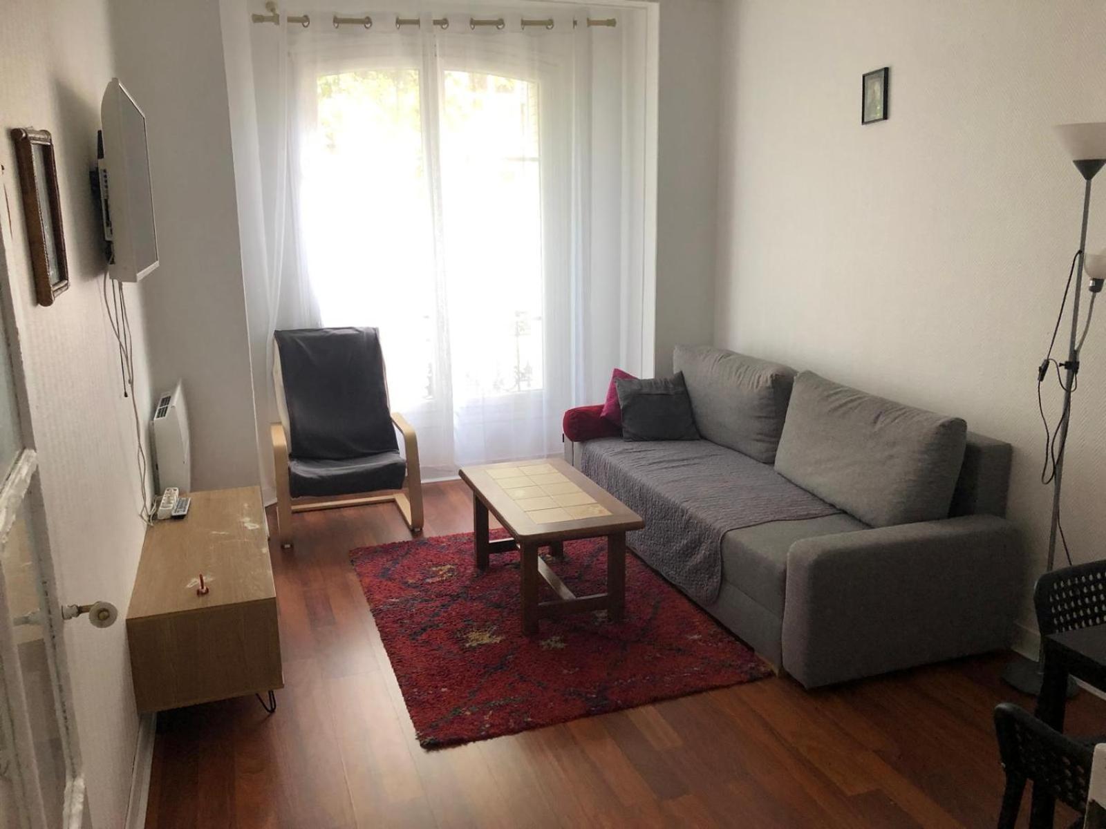 Cosy In Apartment *