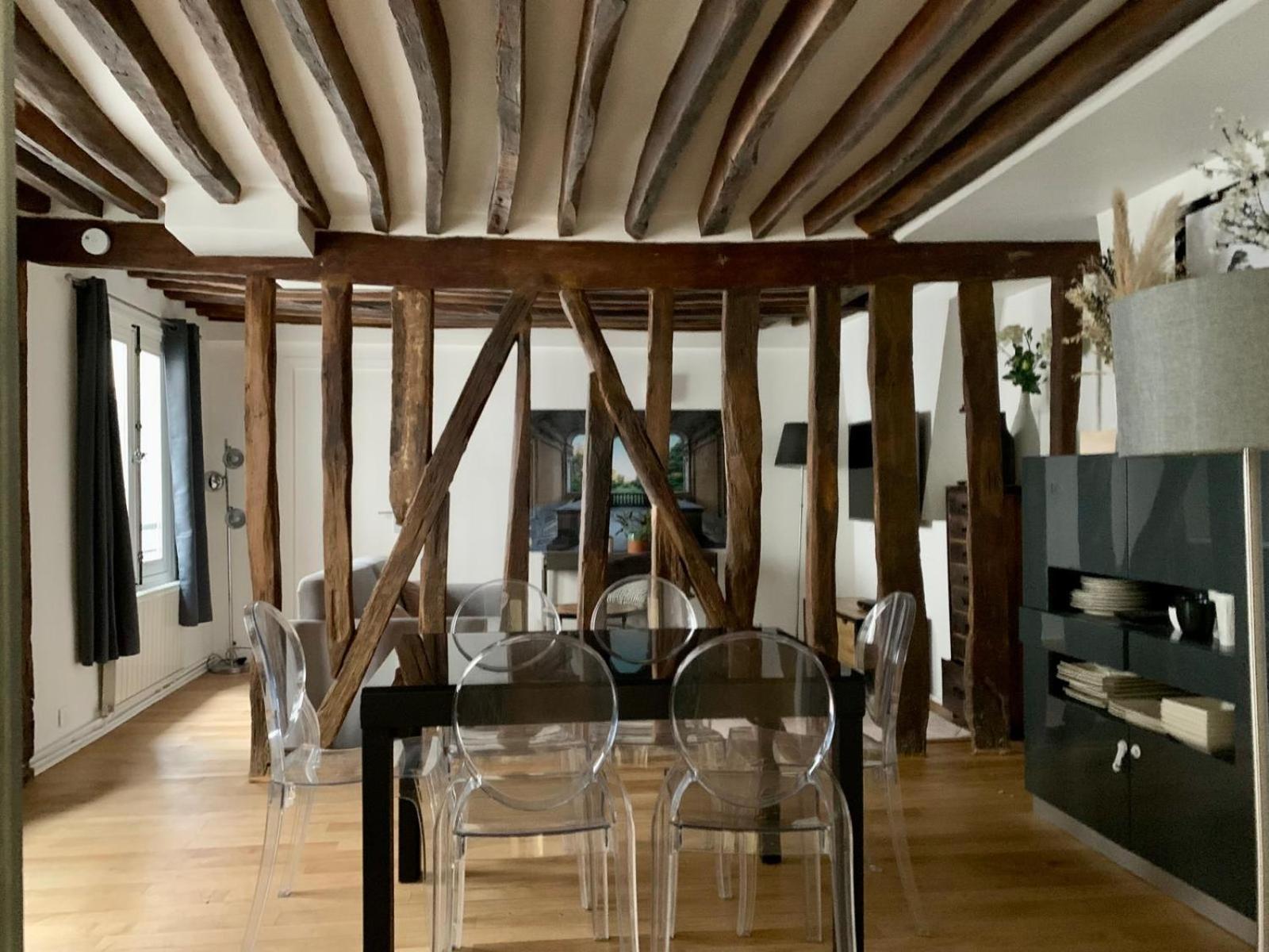 Charme De L'ancien, Refait A Neuf Appartamento