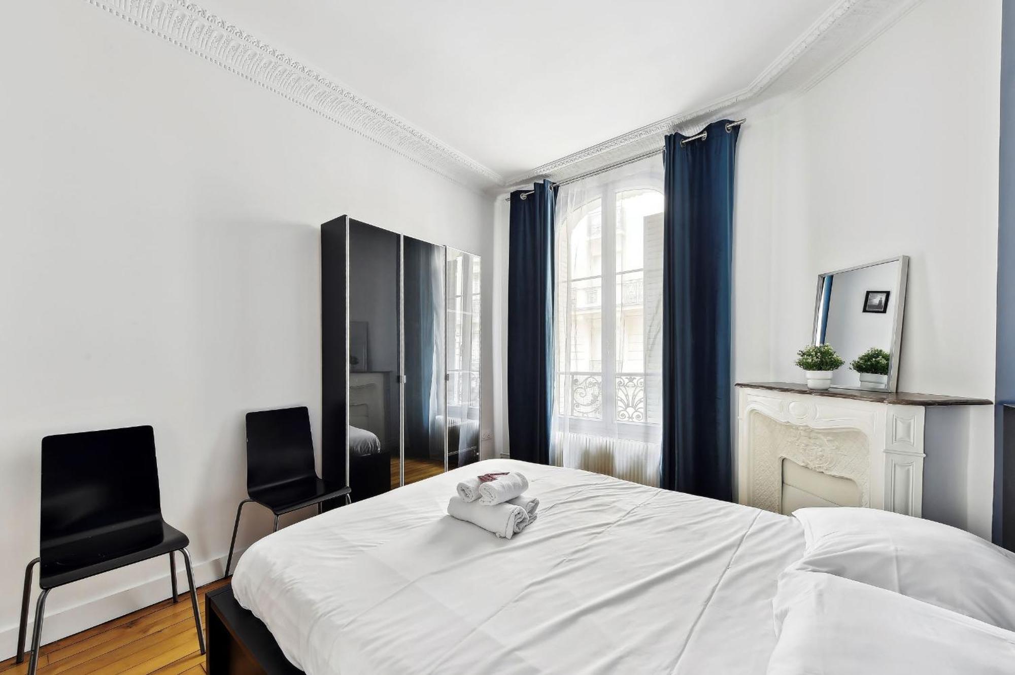 Eiffel Tower & Grenelle - 2br - Cityapartmentstay Parigi
