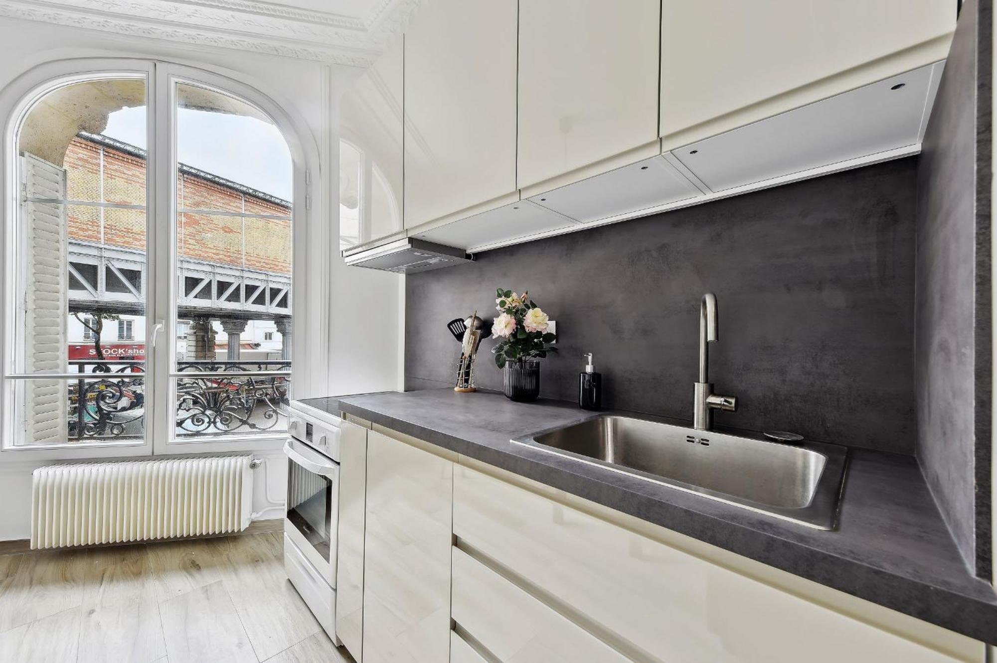 Eiffel Tower & Grenelle - 2br - Cityapartmentstay *