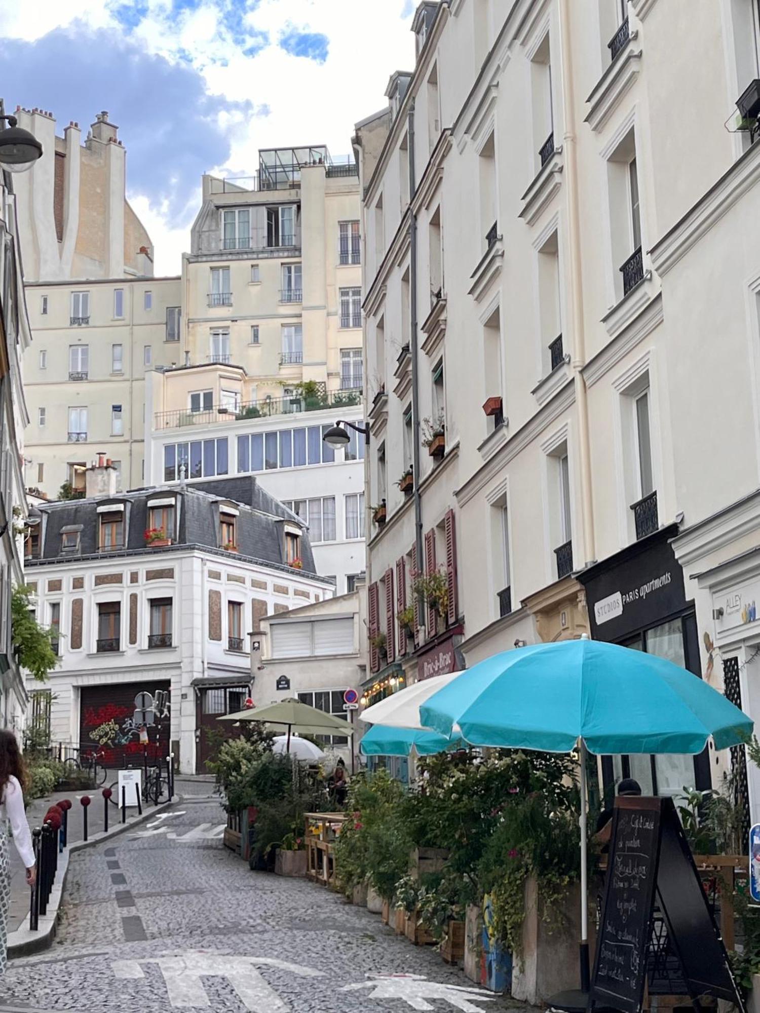 Montmartre Bright & Quiet