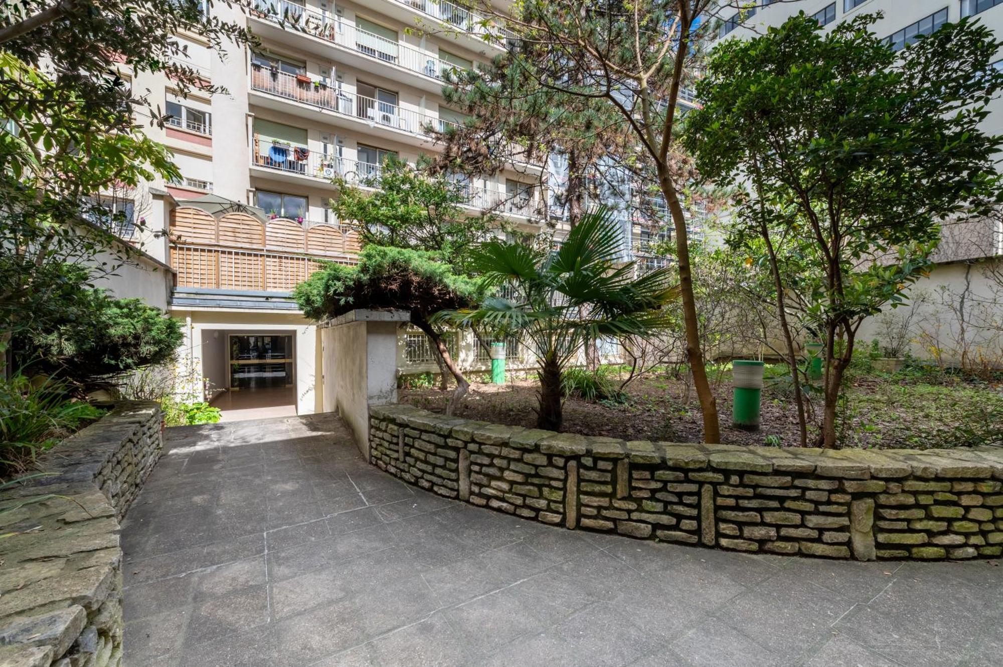 Appartamento Stylish 1bd Flat With Patio Rue Des Petites Ecuries *