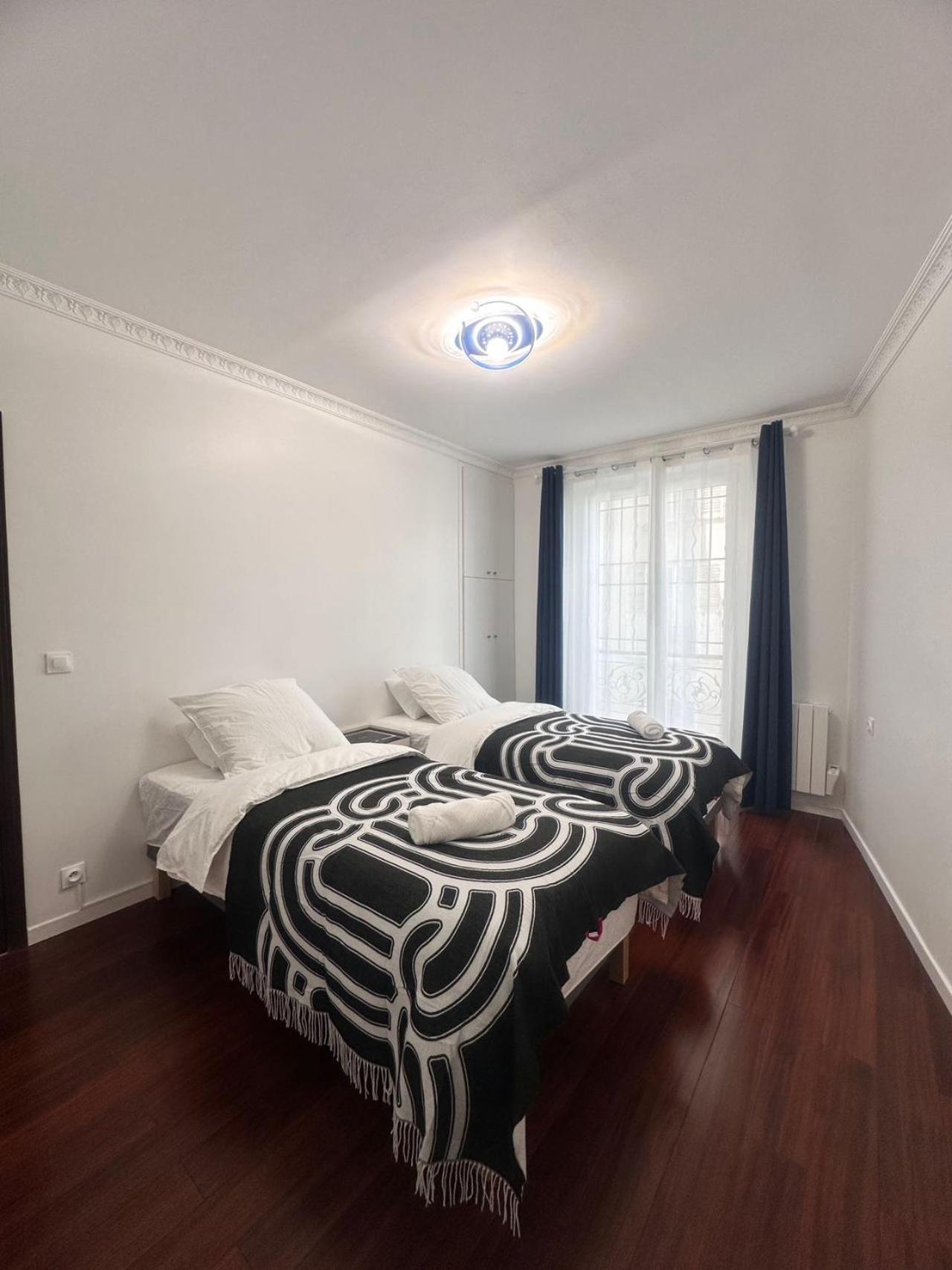 Appartamento Superbe Renove Au Coeur De La Capitale Parigi