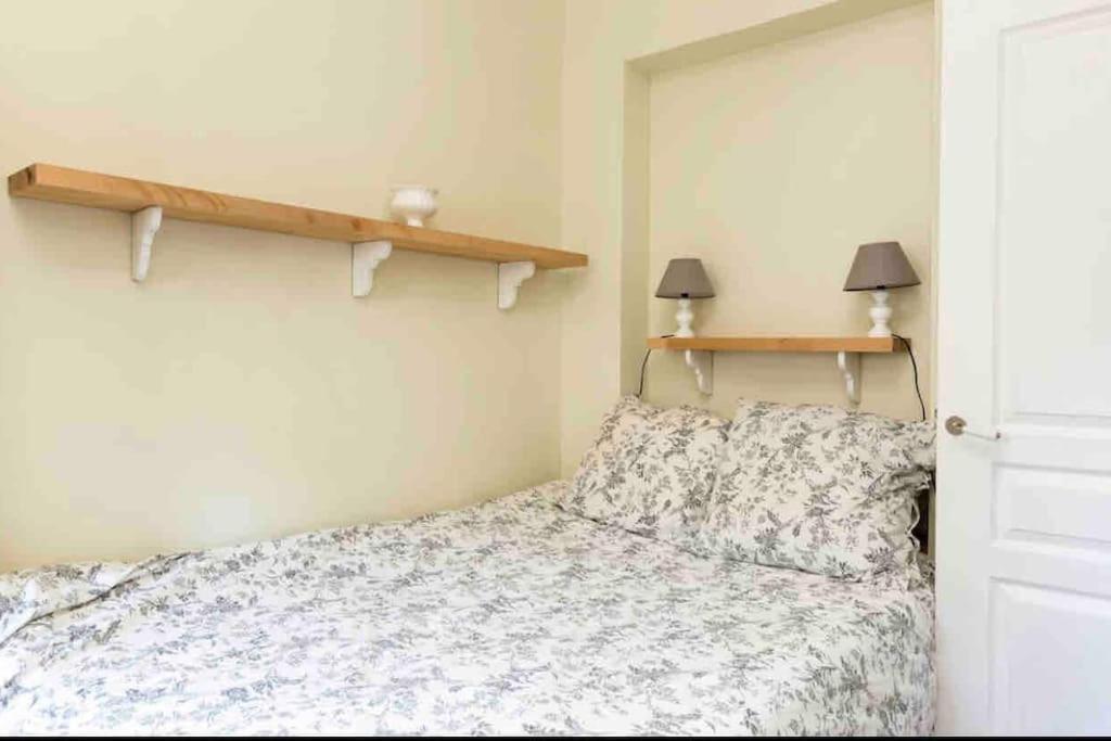 Appartamento Cozy Near Champs Elysees Parigi