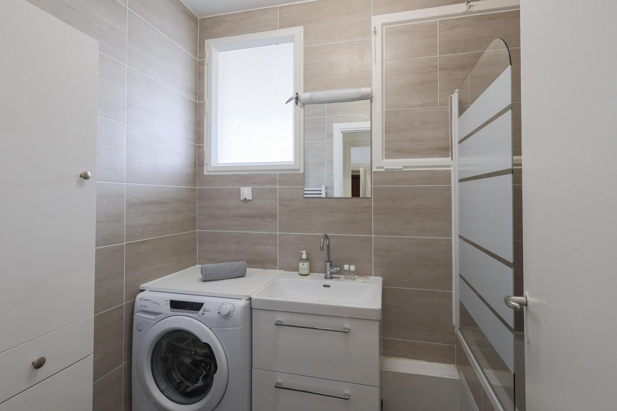 Grenelle - Hala Apartment *