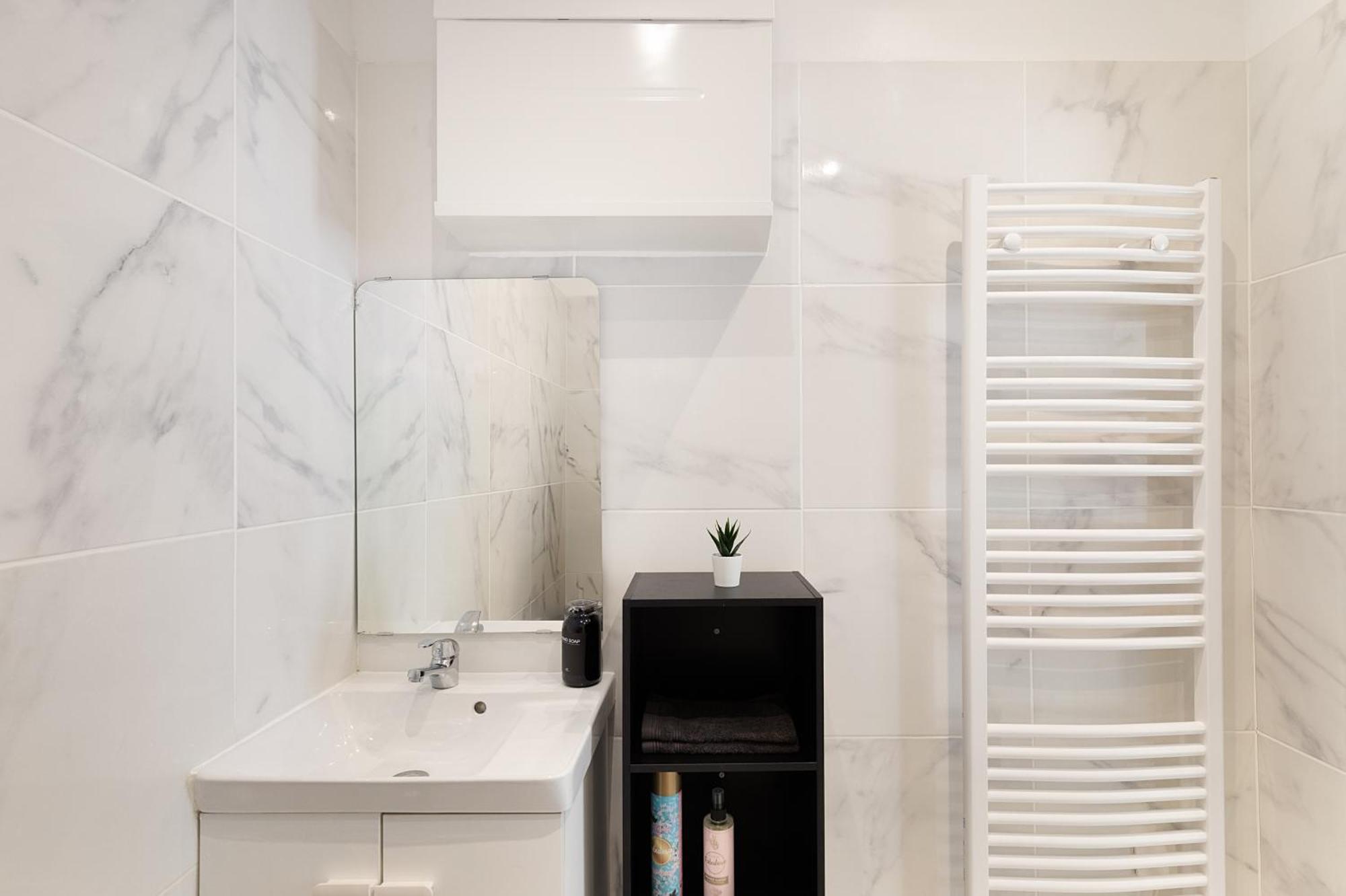 Confort Et Elegance A 17 *