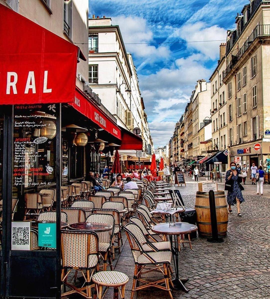 Piece Cosy A 5 Min De La Tour Eiffel A Pied Apartment
