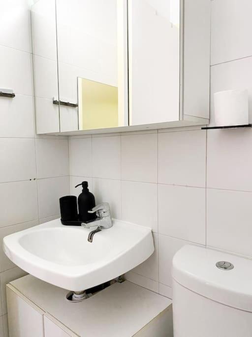 Apartment Piece Cosy A 5 Min De La Tour Eiffel A Pied Paris