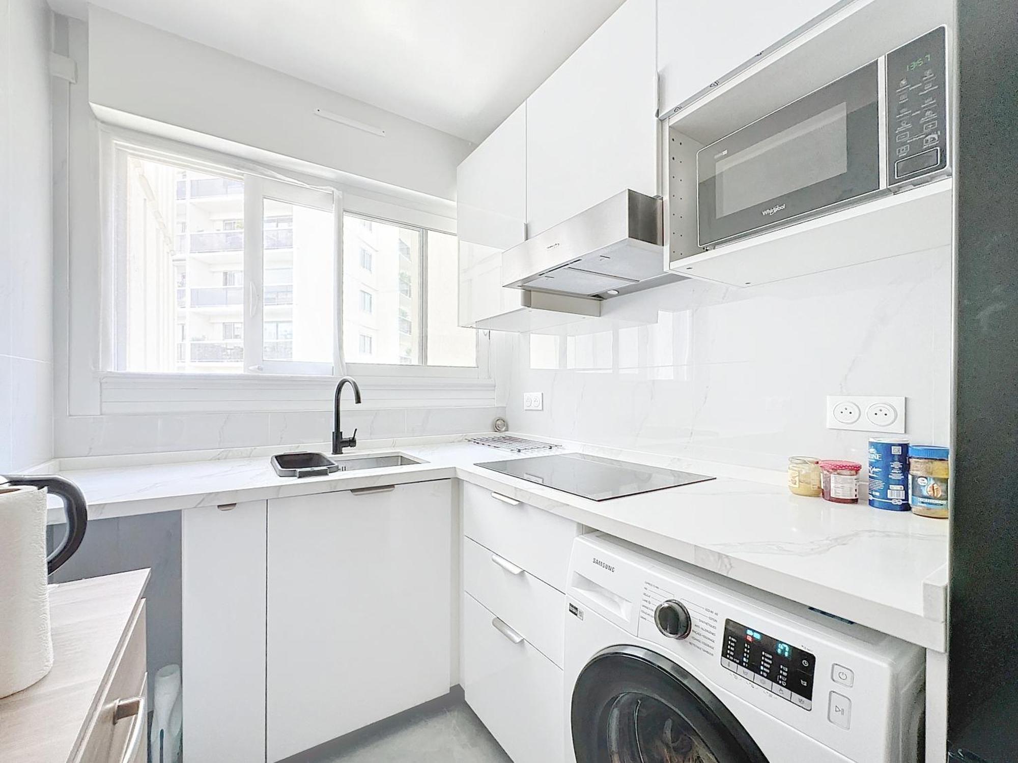 114 - Renove De Luxe Pour 4 Personnes * Parigi