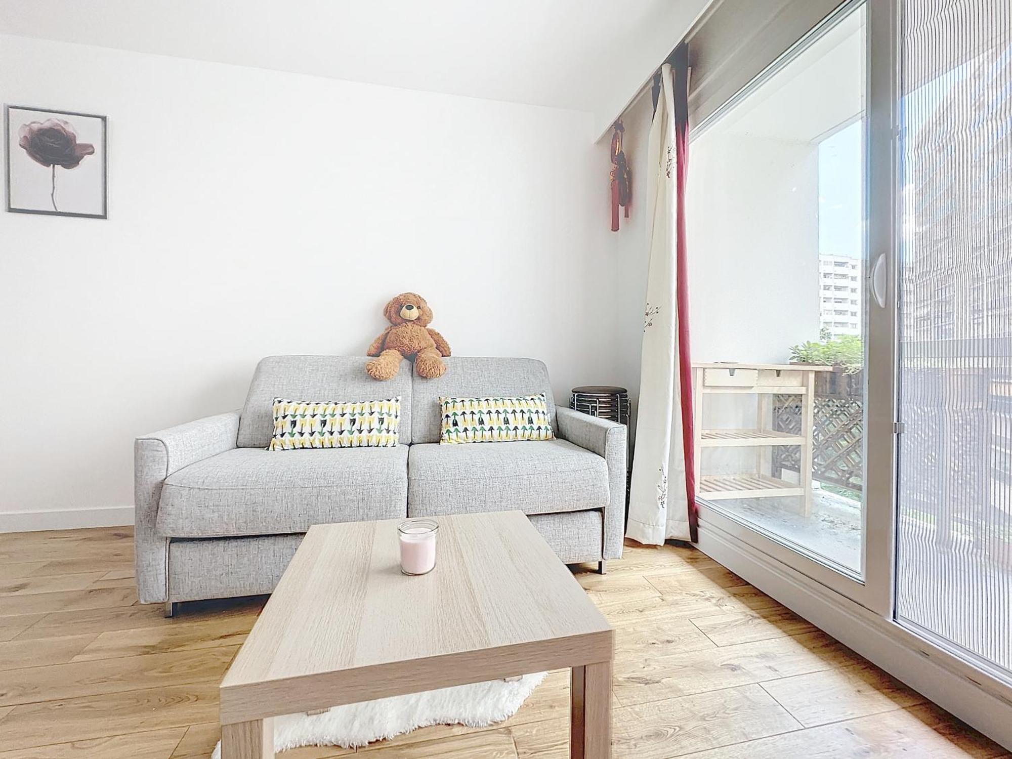 114 - Renove De Luxe Pour 4 Personnes * Parigi