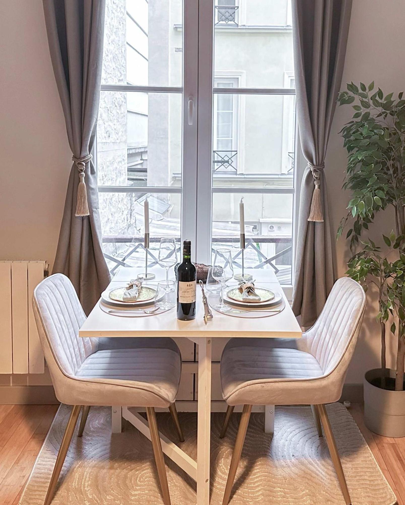 Apartment Renovated Champs-elysees Retreat