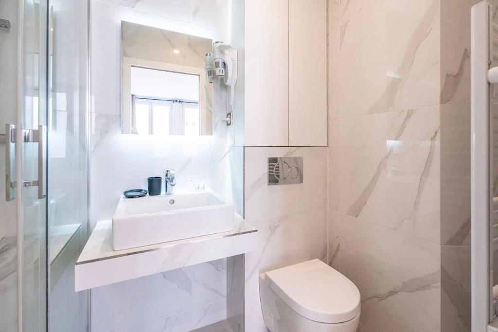 Luxurious With Stylish Design And Comfort - 104 *