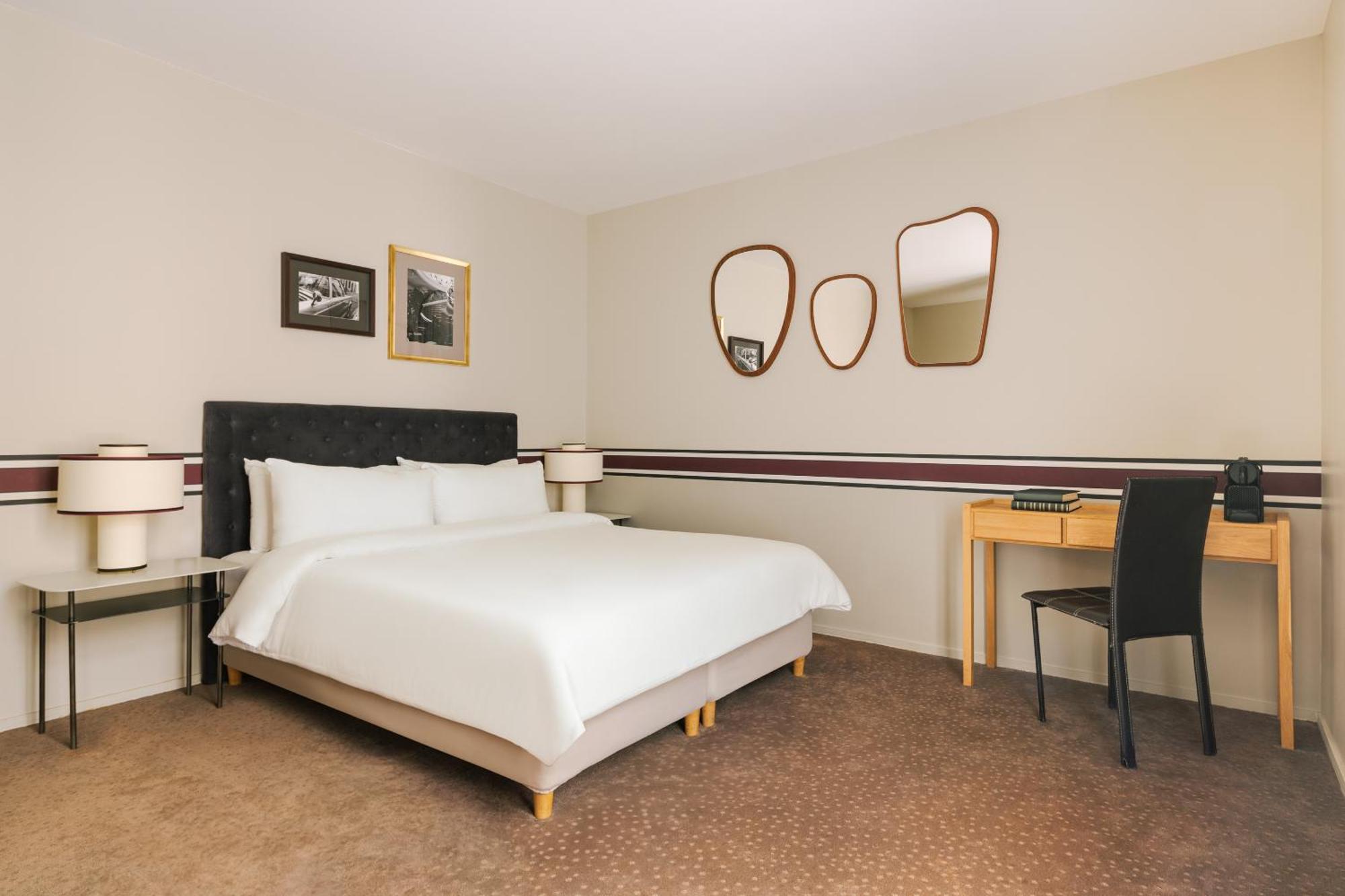 Hotel Sonder Le Frochot 3*