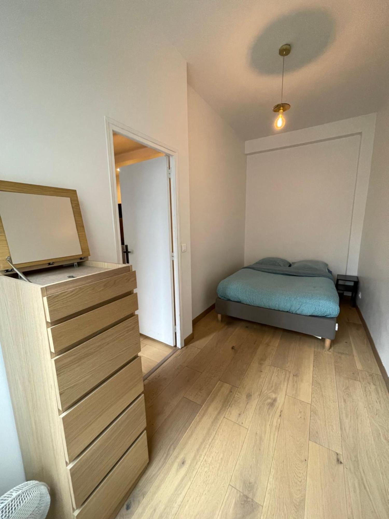 Confortable 3 Pieces Flatters Parigi