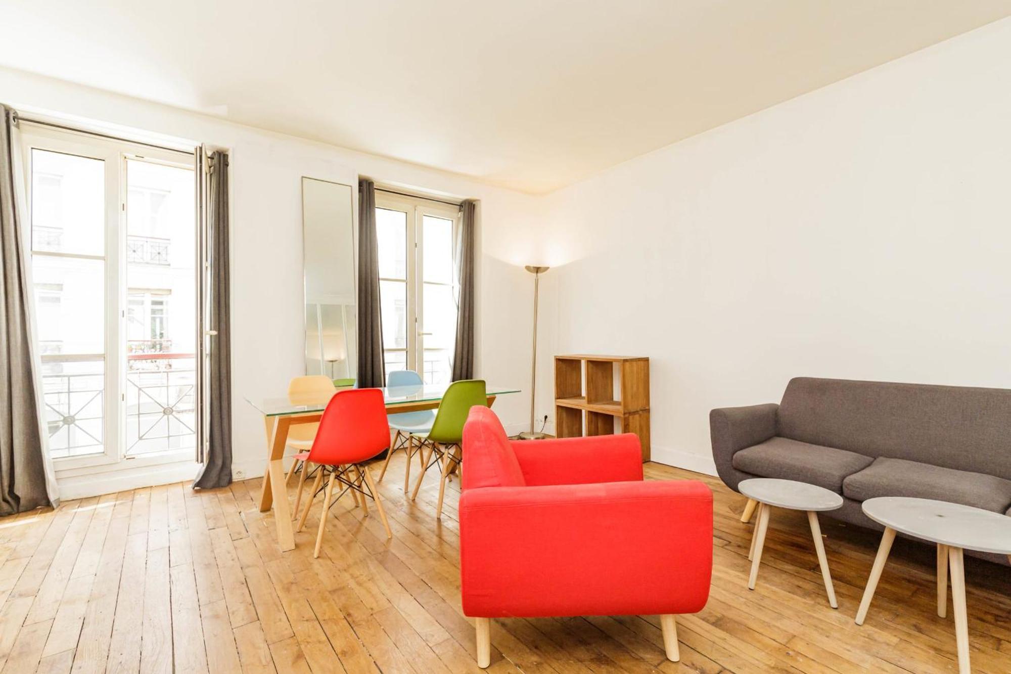Appartamento Spacious In 11eme