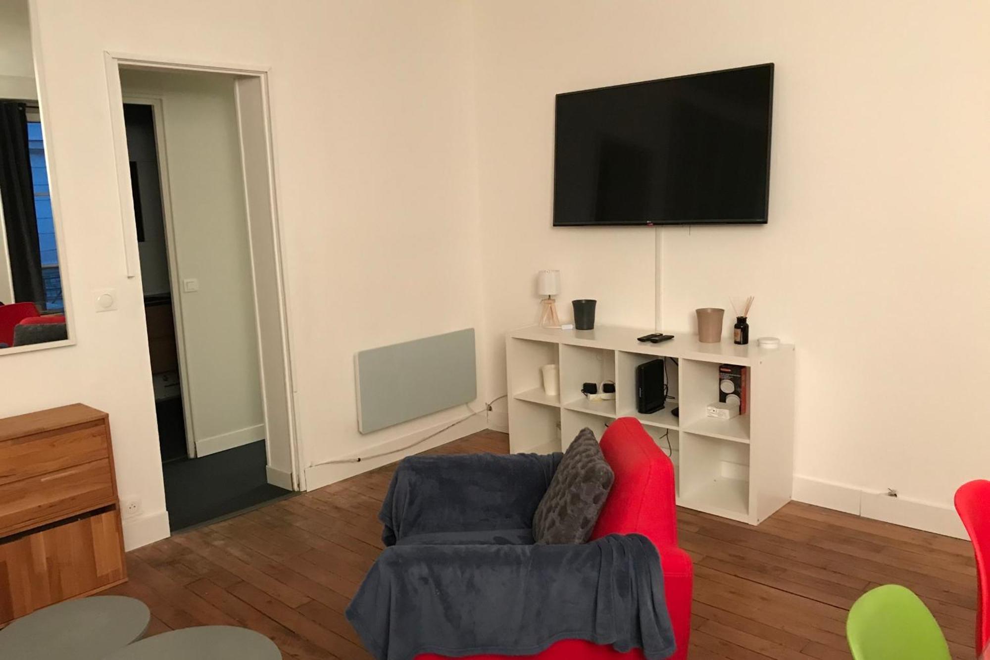 Appartamento Spacious In 11eme