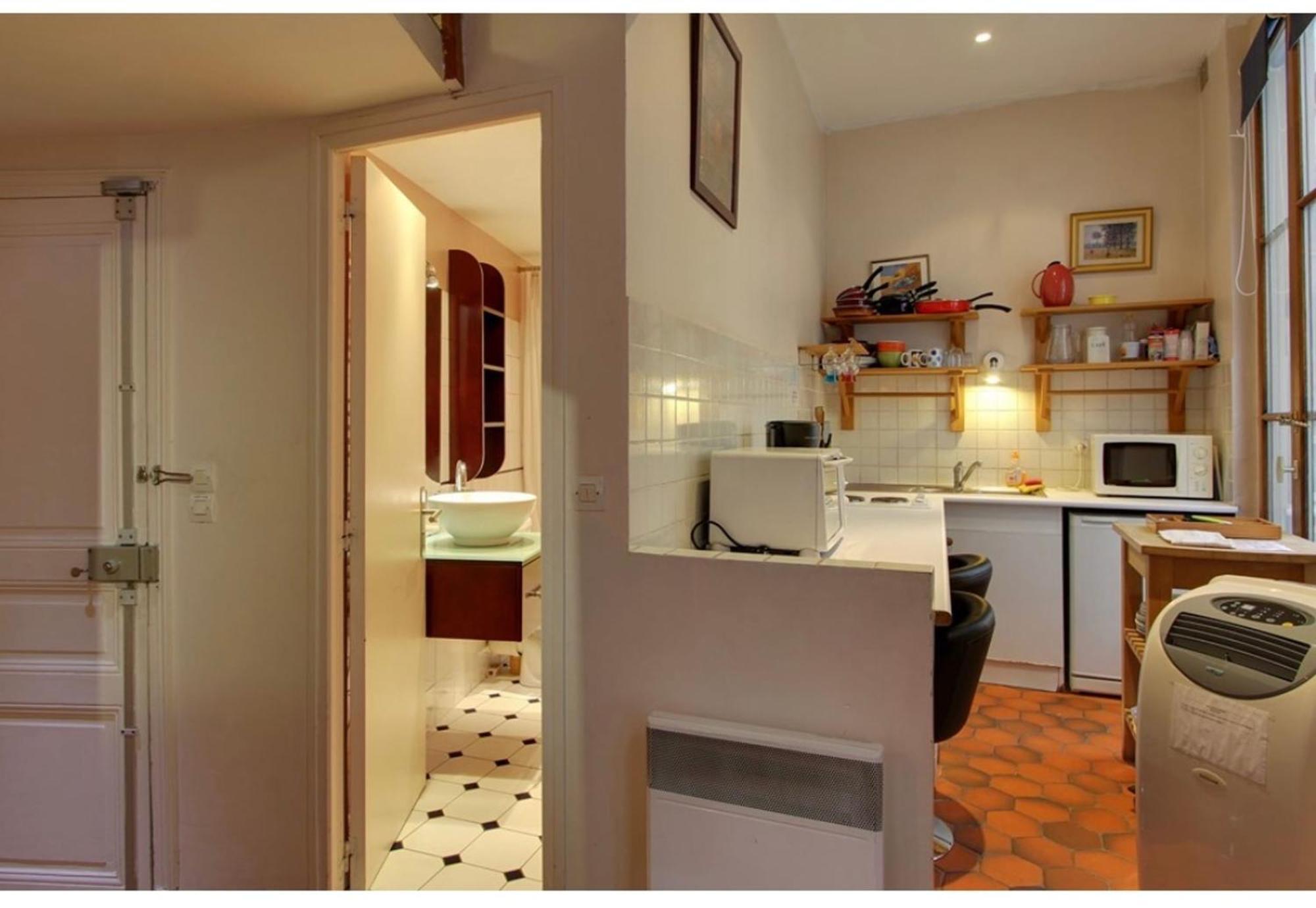 Au Coeur De Avec Vue Sur La 30 M² Parigi