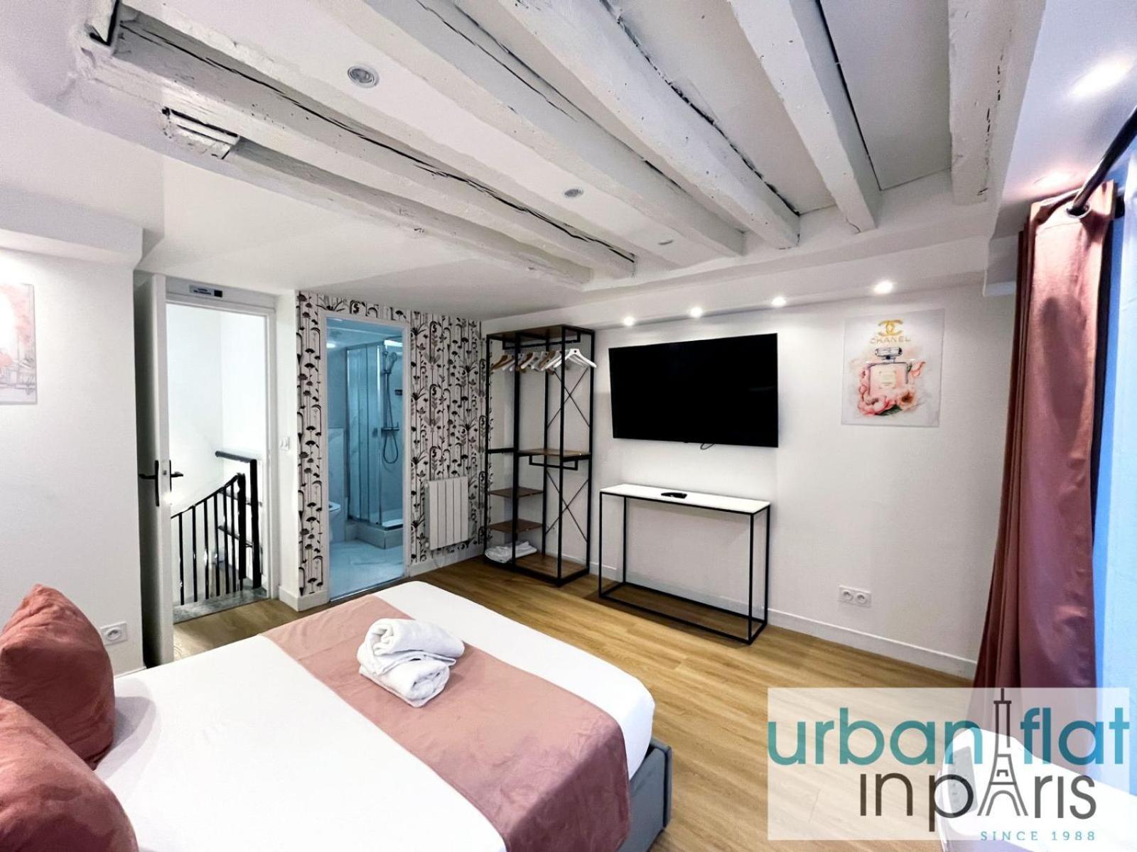 Urban Flat 179 - Pretty Loft Montorgueil Apartment *