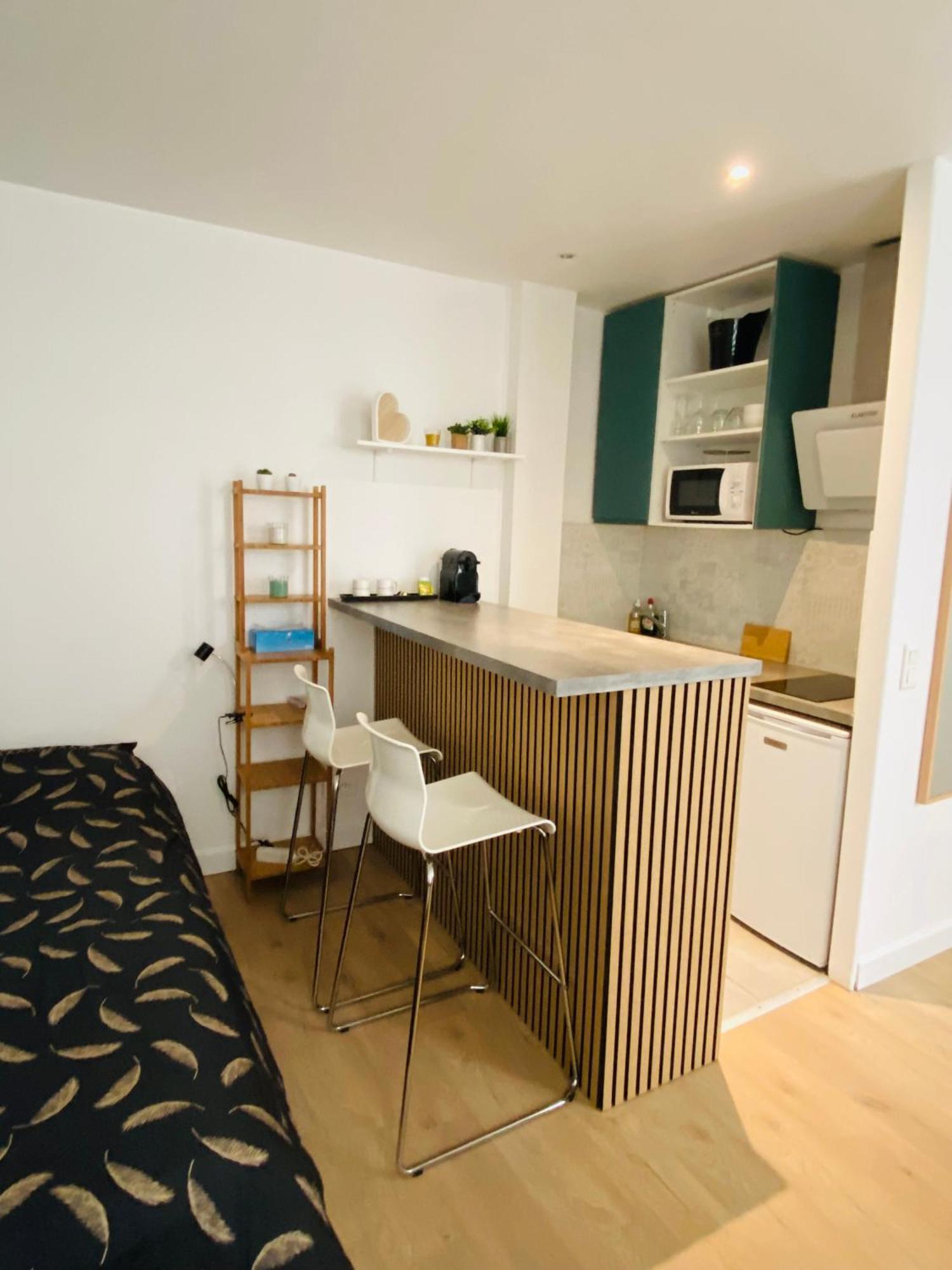 Apartment Entier Aux Abbesses - Montmartre - Flat In Montmartre *