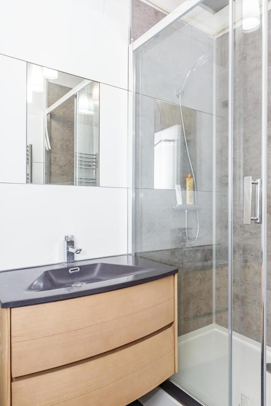 Spacious In 11eme