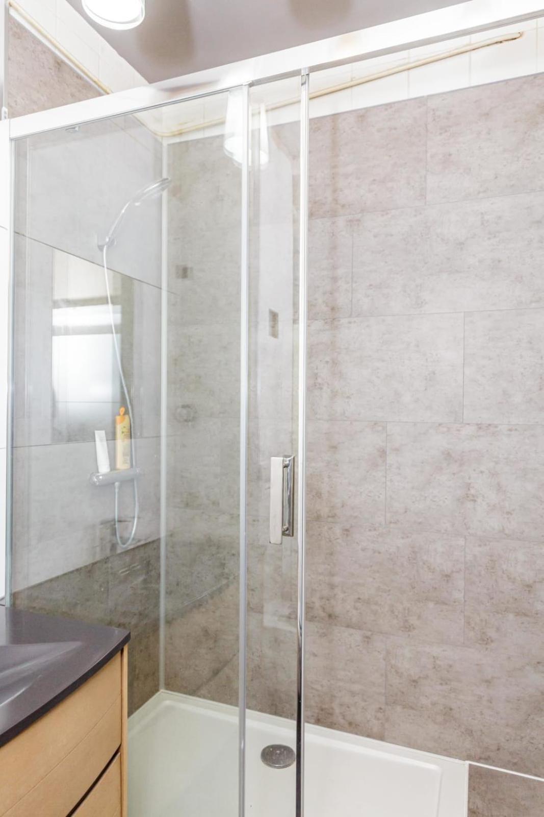 Spacious In 11eme * Parigi