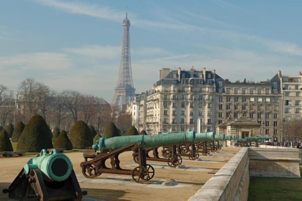 And Cosy 1 Bedroom Apartment Paris