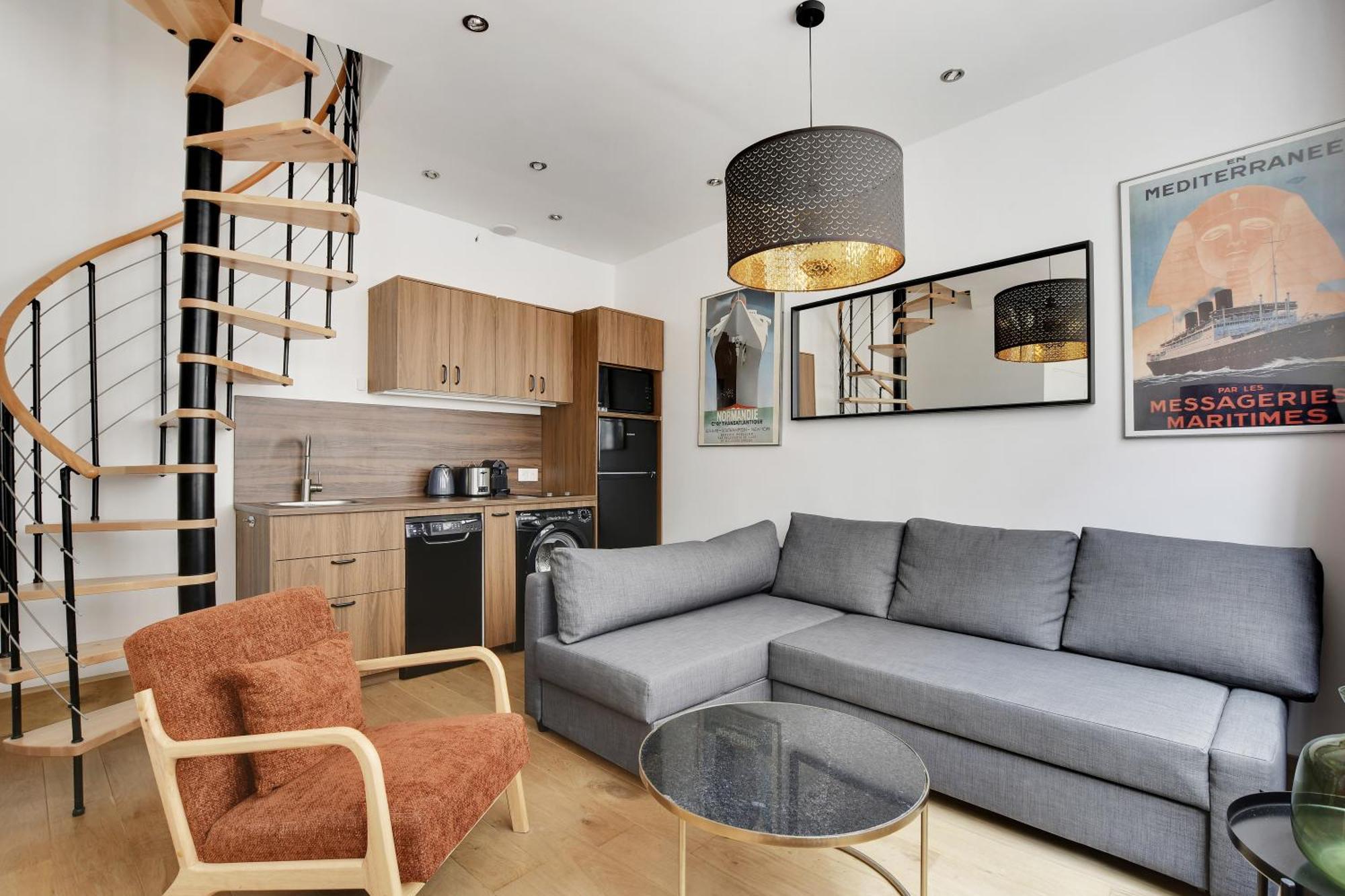 Pick A Flat's In Montmartre - Rue Des