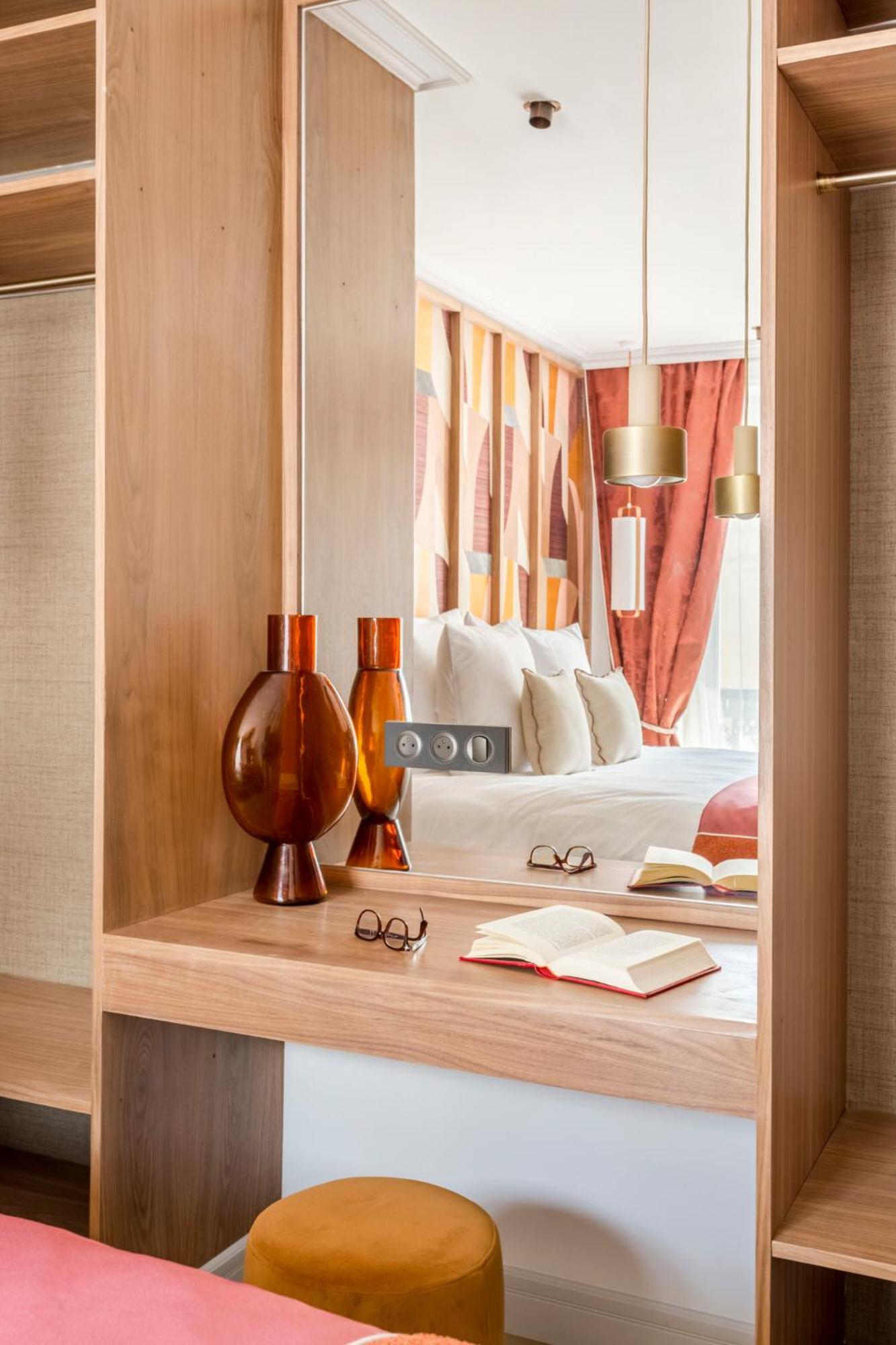 Merveil - Signature - Opera - Rougemont Iii Apartment