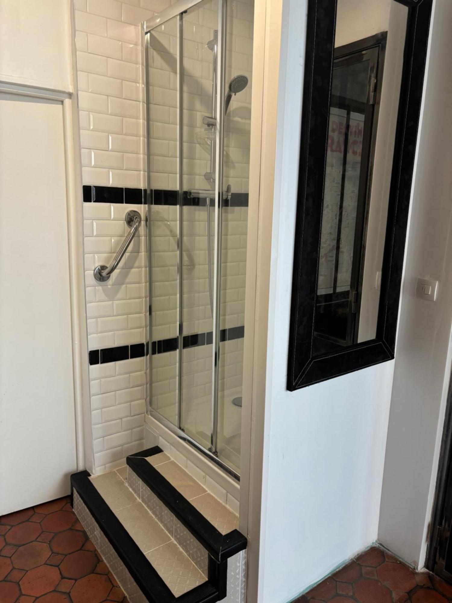 Apartment Proche Notre Dame De *
