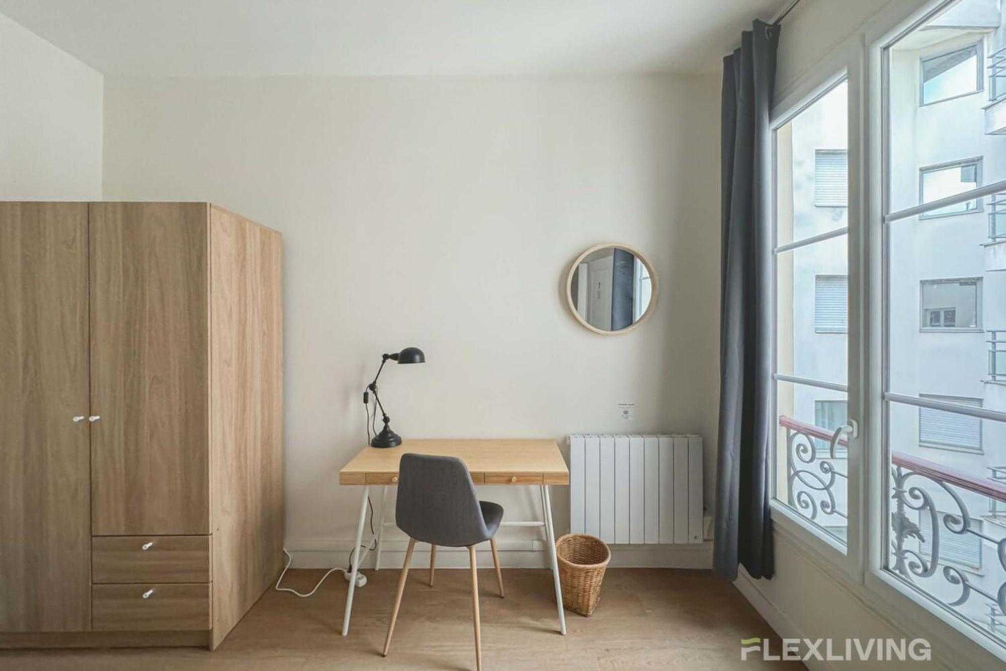 Flexliving - - Mesnil * Parigi