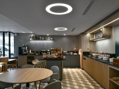 Citadines Les Halles 4*
