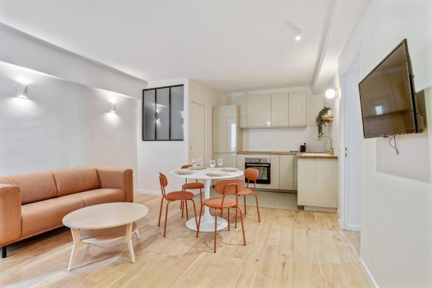 Apartment Superbe 3 Pieces 75010 Paris