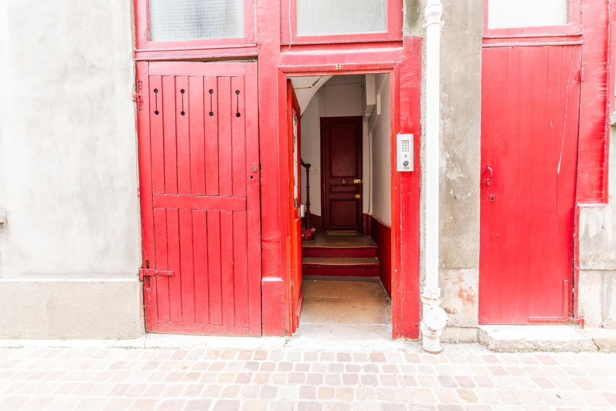 Loft 4 Bedroom Montmartre Pigalle Ac By Lcc Agency * Parigi
