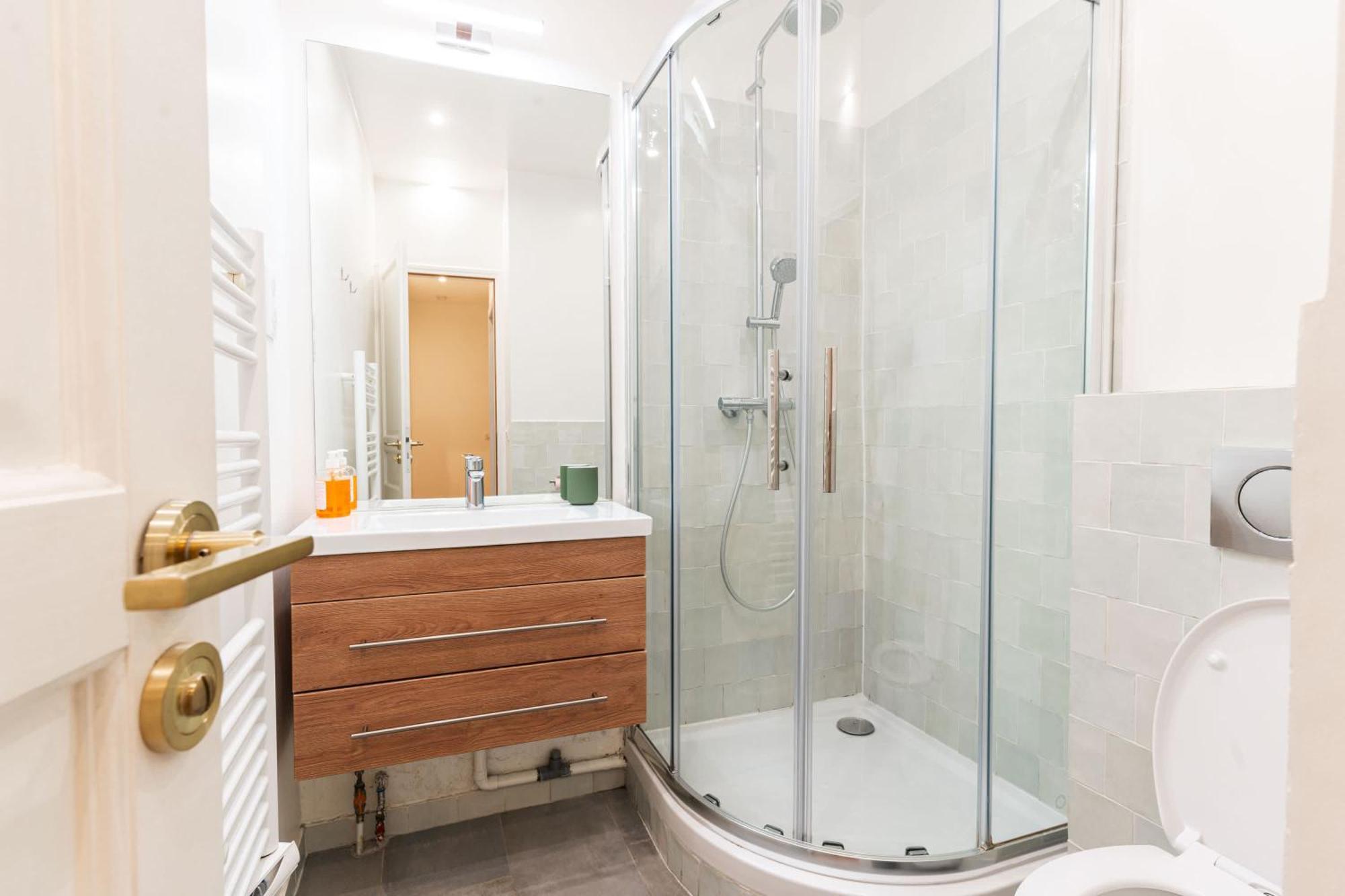 Appartamento Loft 4 Bedroom Montmartre Pigalle Ac By Lcc Agency Parigi