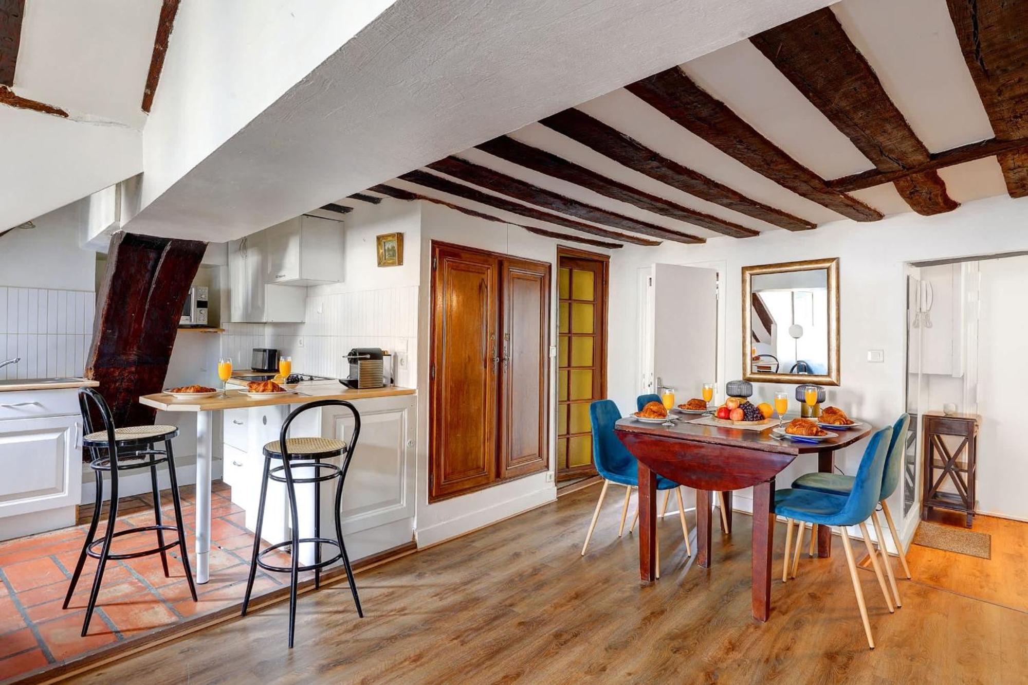 Ile Saint-louis - 2br - Cityapartmentstay Apartment *