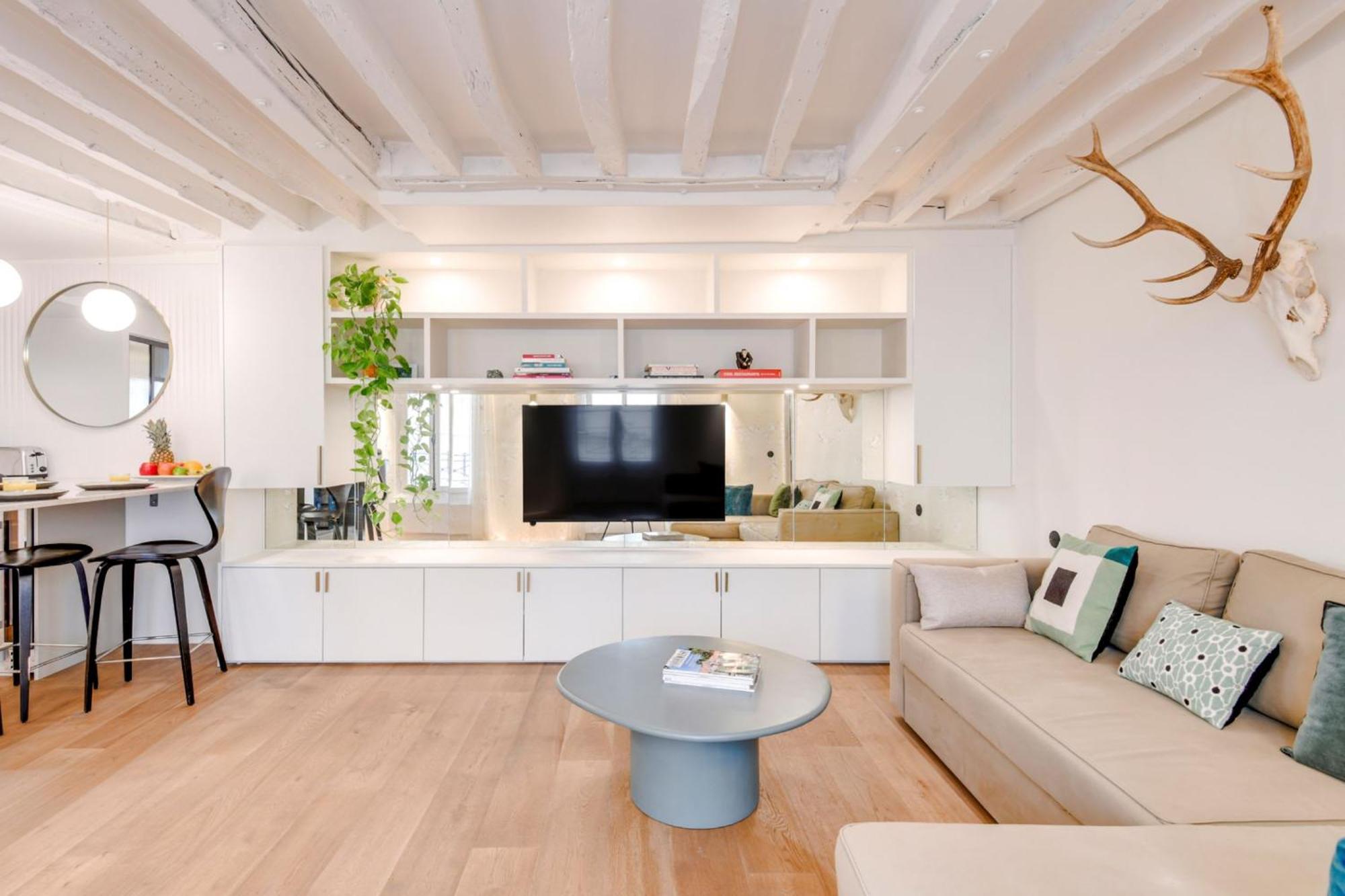 La Seine & Saint Germain - 2br - Cityapartmentstay * Paris