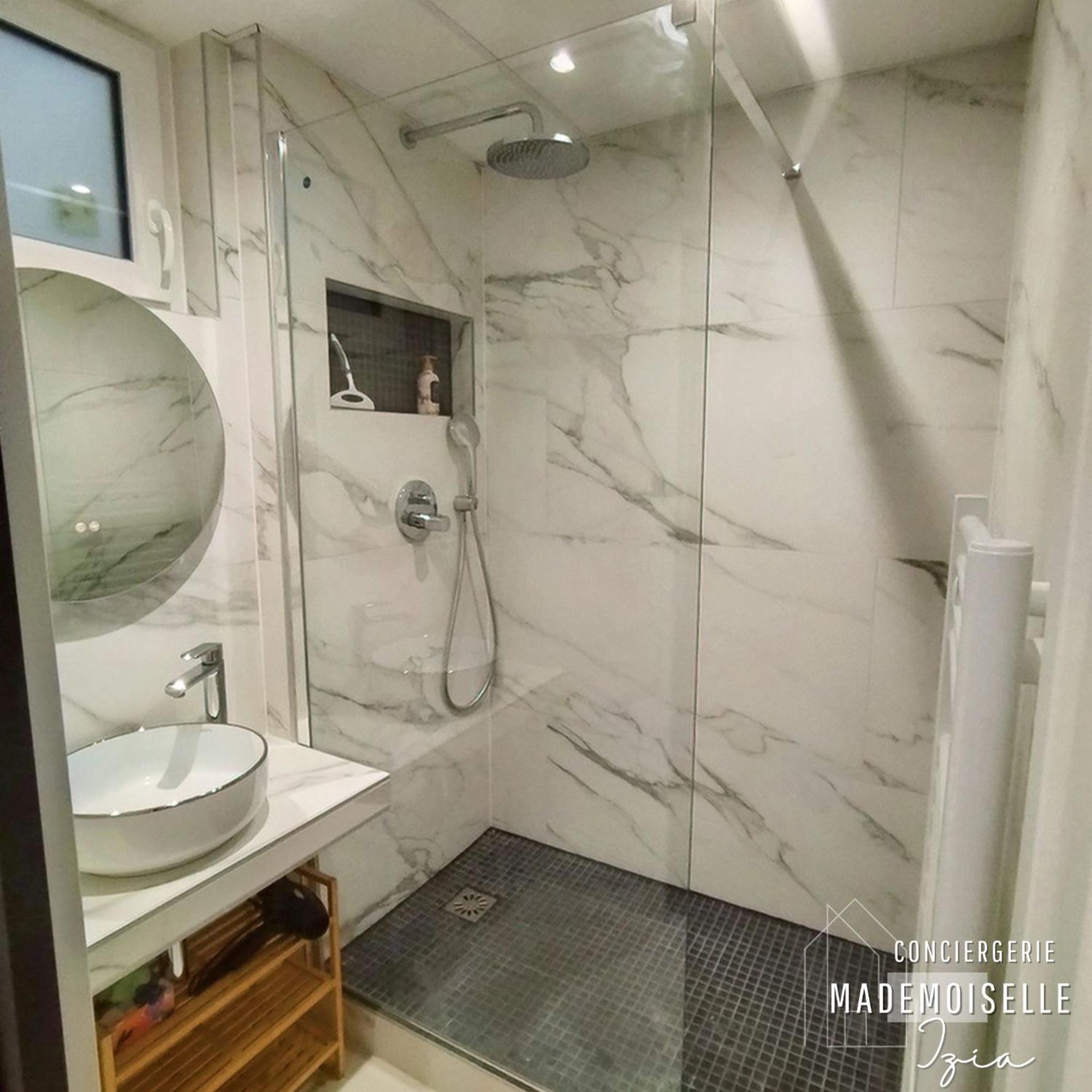 Apartment 18 Montmartre