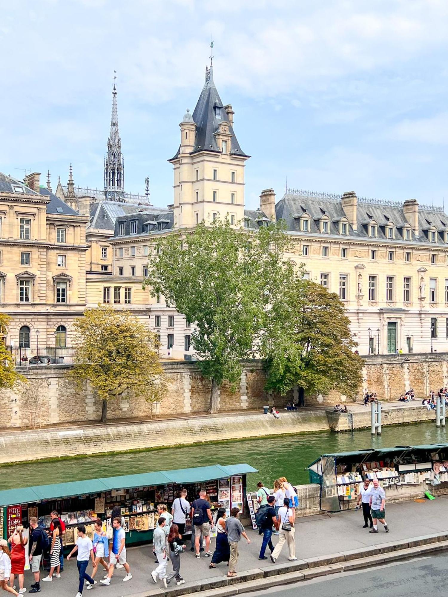 Appartamento Charmant Paris, Vue Notre-dame Parigi