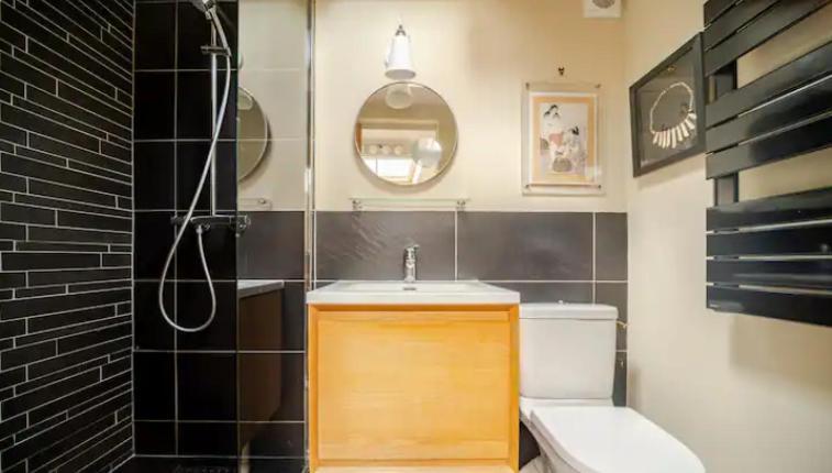 Appartamento Maisonette Independante Confort Et Son Jardin Parigi