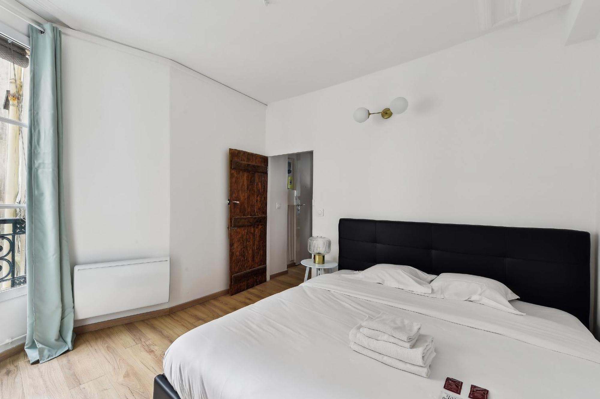 Montmartre 2br Cozy Appartamento Parigi