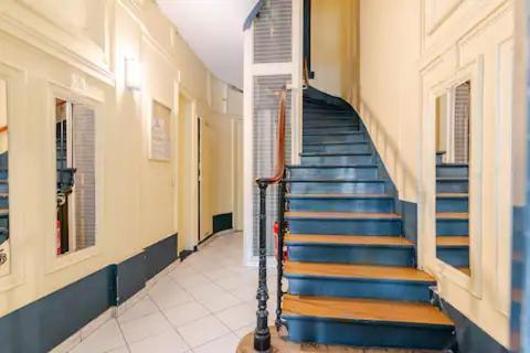 4 Personnes Au Centre - Chatelet * Parigi