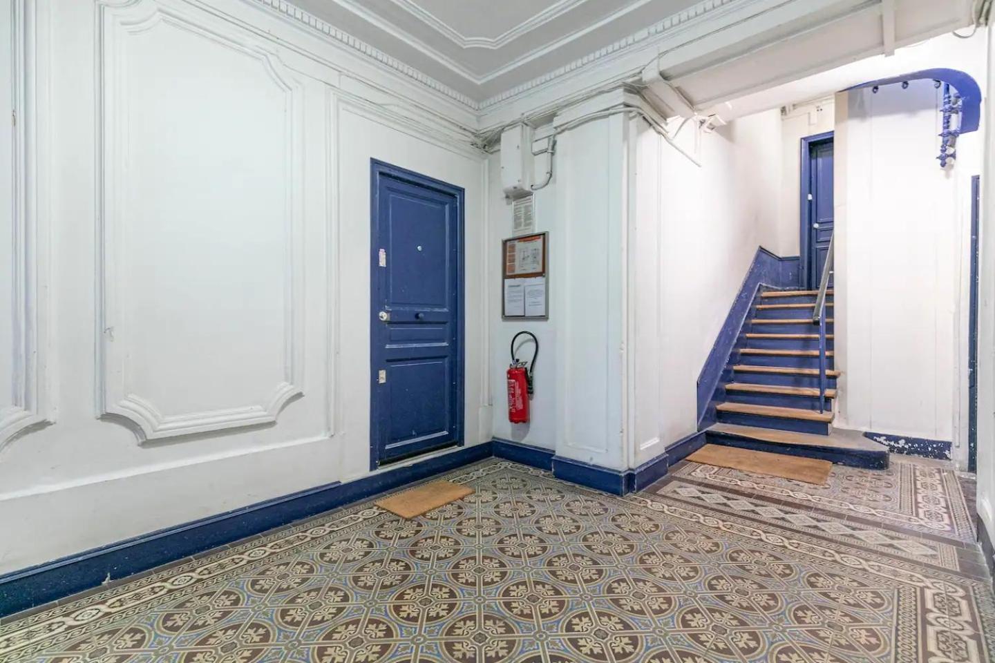 Gare Du Nord Confortable Pied A Terre Avec Patio Appartamento Parigi