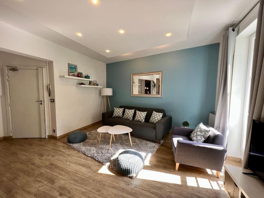 Newly Renovated Spacious In Montorgeuil Area Paris