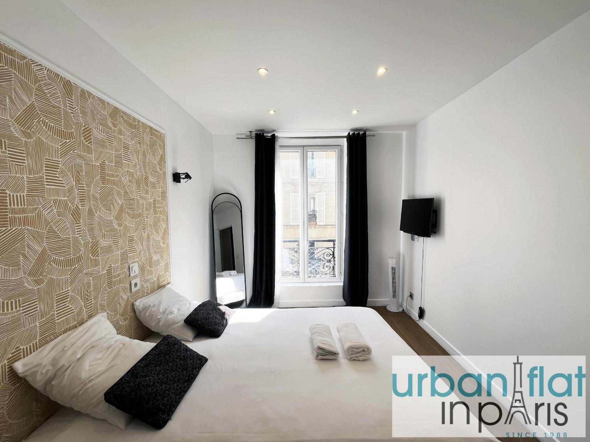 Urban Flat 18 - Charming 2bdr Parisian Apartment *