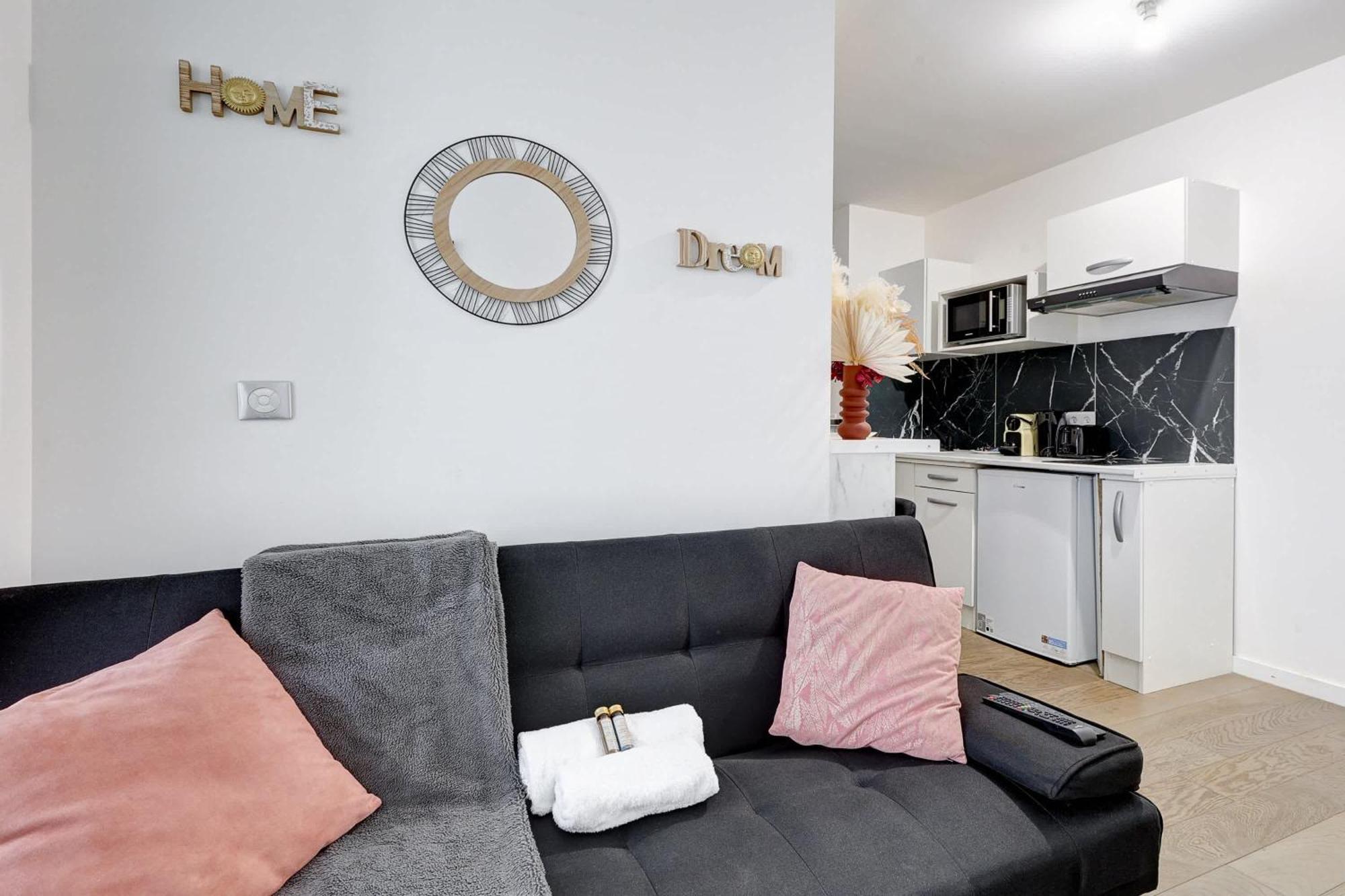 Confort Et Style Moderne A 2 Pas De La Appartamento Parigi