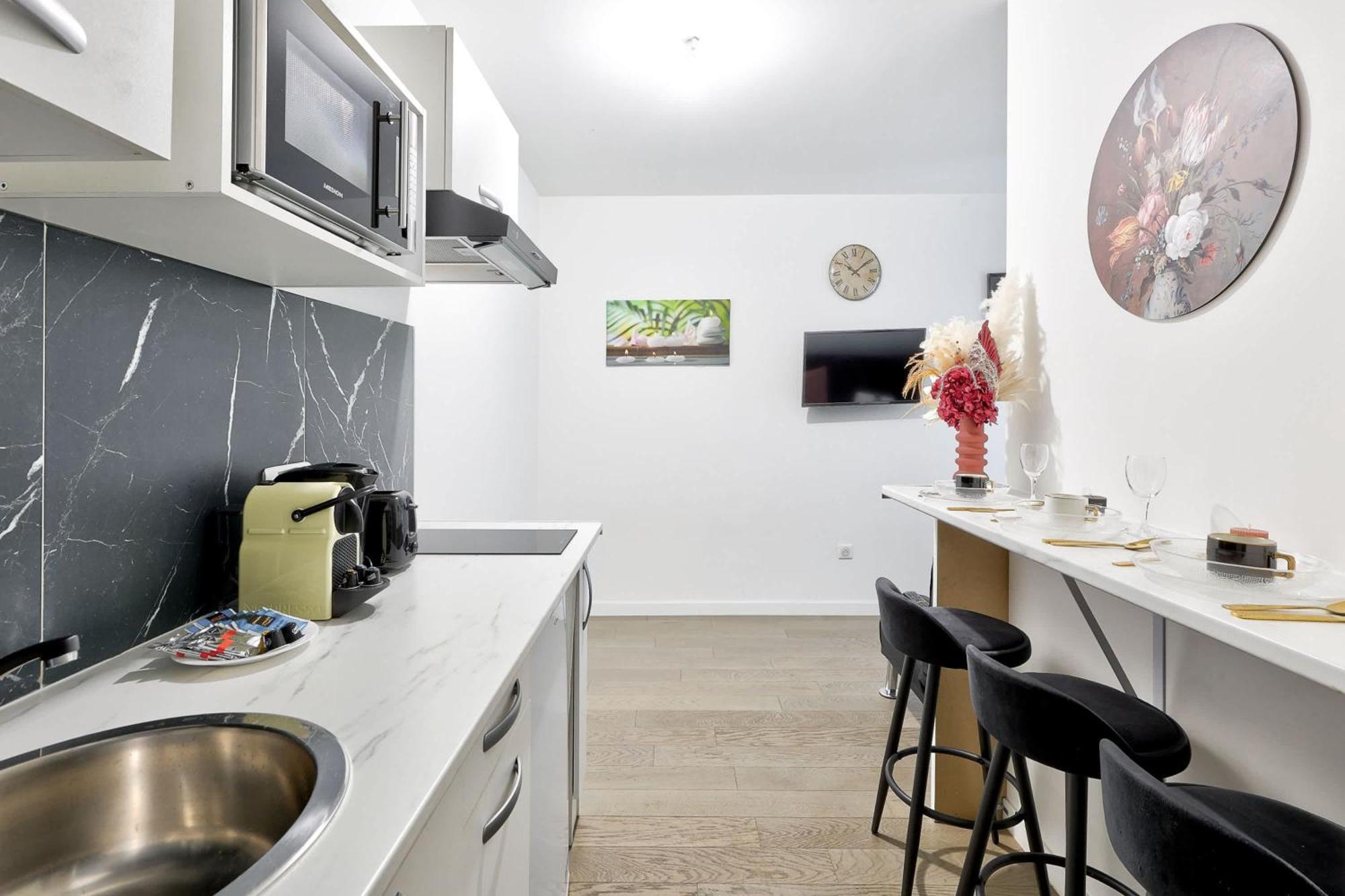 Confort Et Style Moderne A 2 Pas De La Parigi