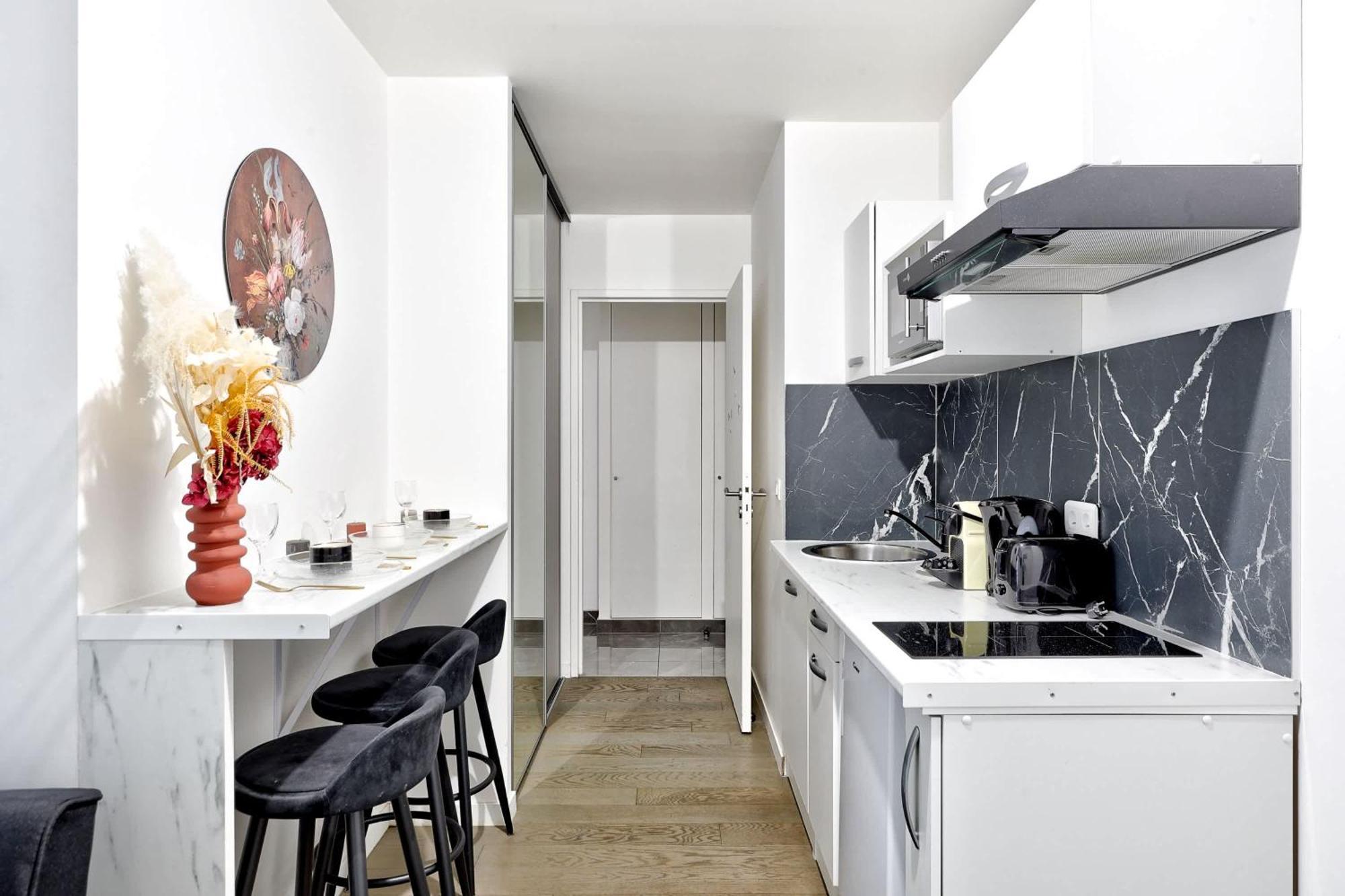 Confort Et Style Moderne A 2 Pas De La Parigi