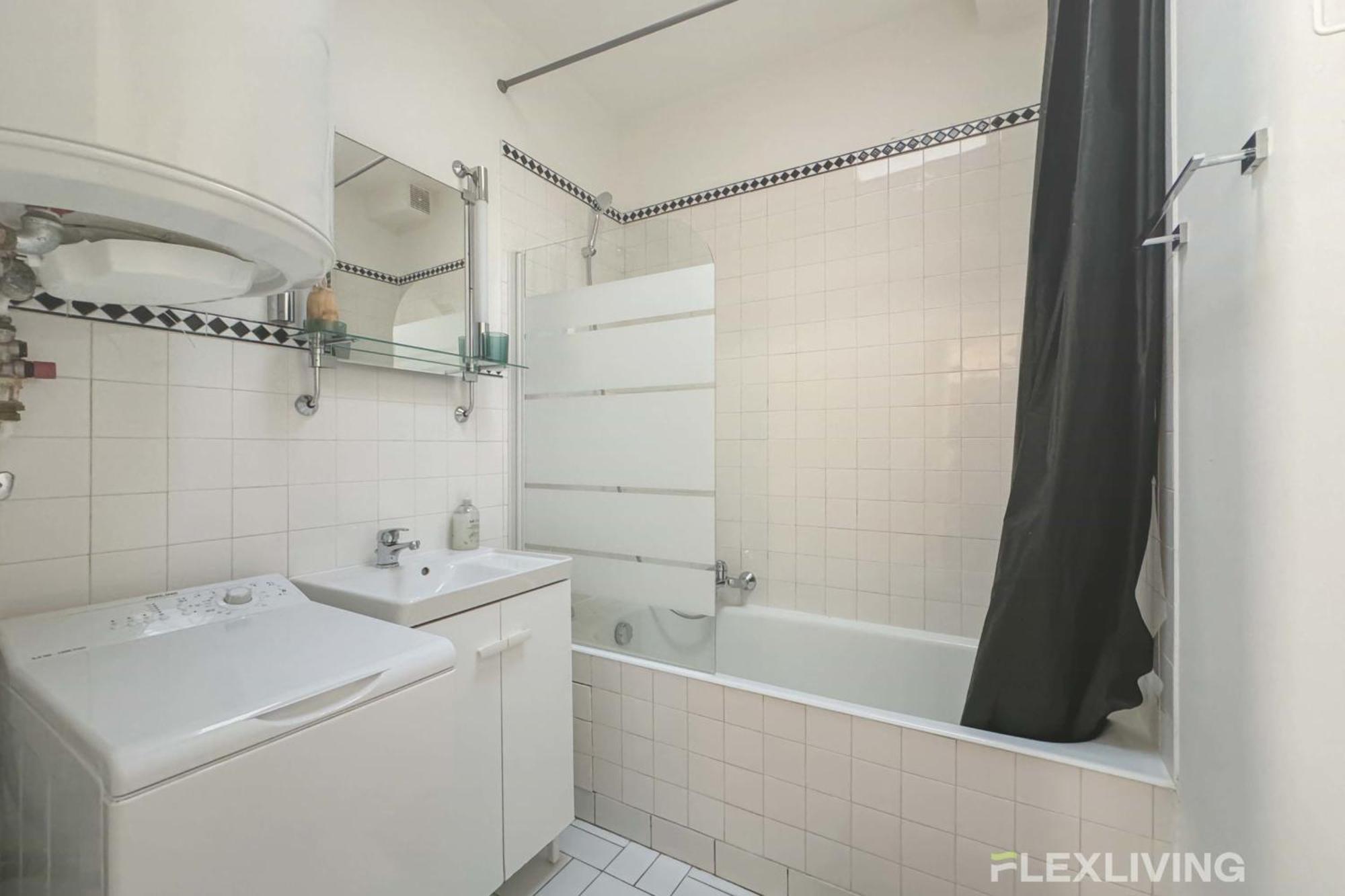 Flexliving - - Bausset * Parigi