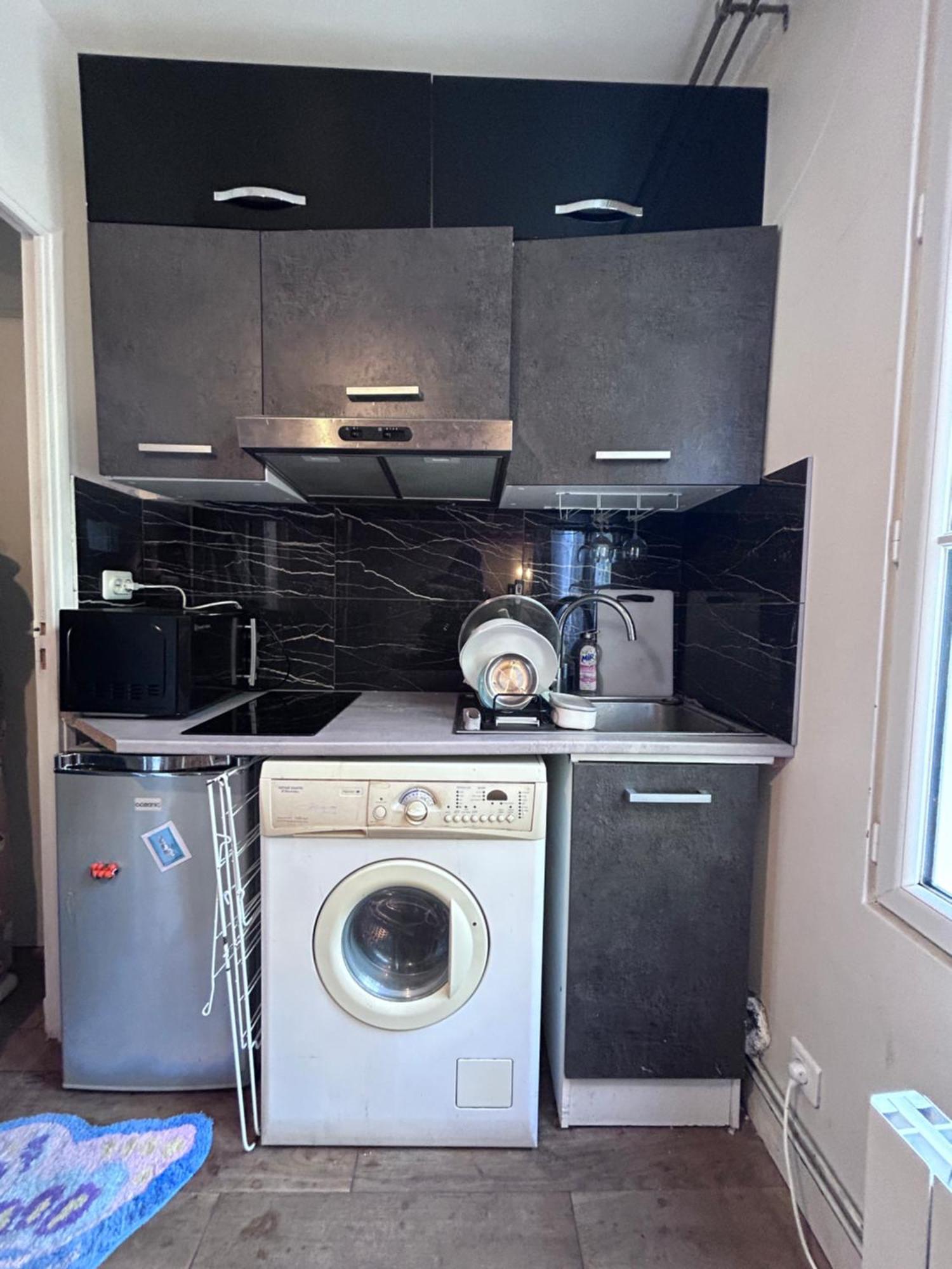 Apartment Studette Pour Etudiante, Proche De La Tour Eiffel *